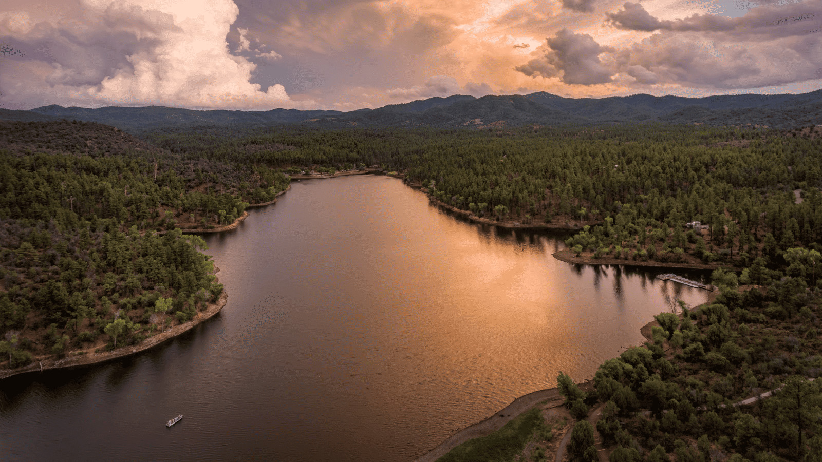 Sedona's Liquid Gems: The Lakes You’ll Love to Explore 1 Lynx Lake, Arizona