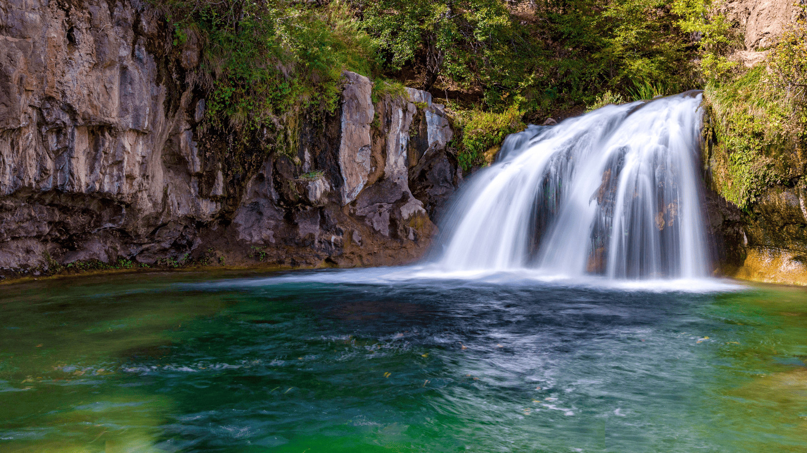 Sedona's Liquid Gems: The Lakes You’ll Love to Explore 5 Fossil Creek, Arizona