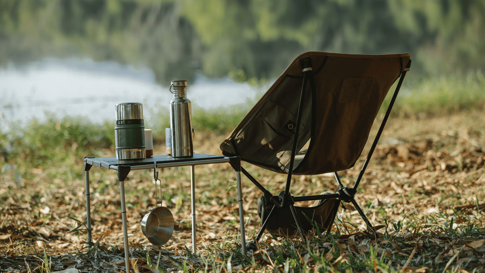 16 Incredible Lakes near Louisville, Kentucky 8 Camping chair by lake