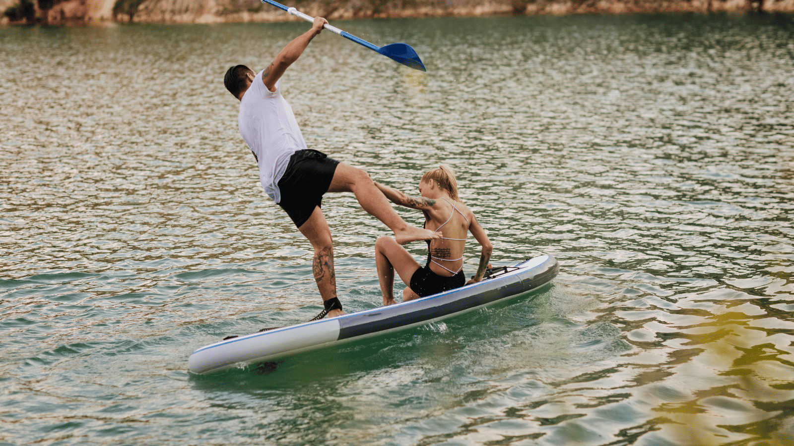 16 Incredible Lakes near Louisville, Kentucky 14 Adult falling off paddleboard