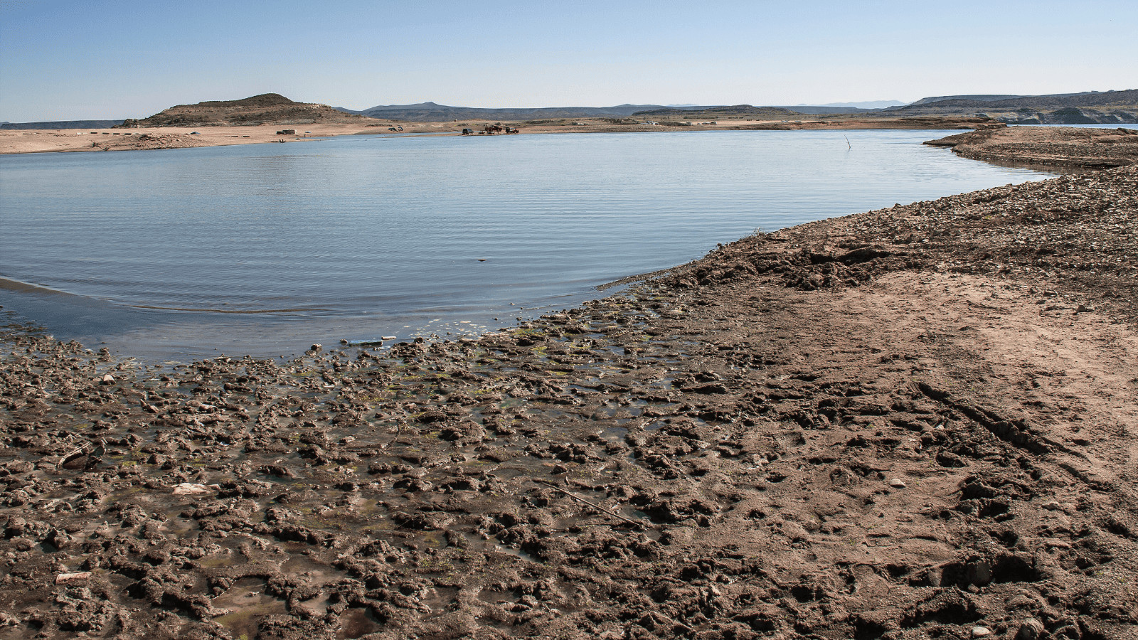 The Must-Visit Lakes in NM for an Unforgettable New Mexico Adventure 10 Elephant Butte Reservoir Canva