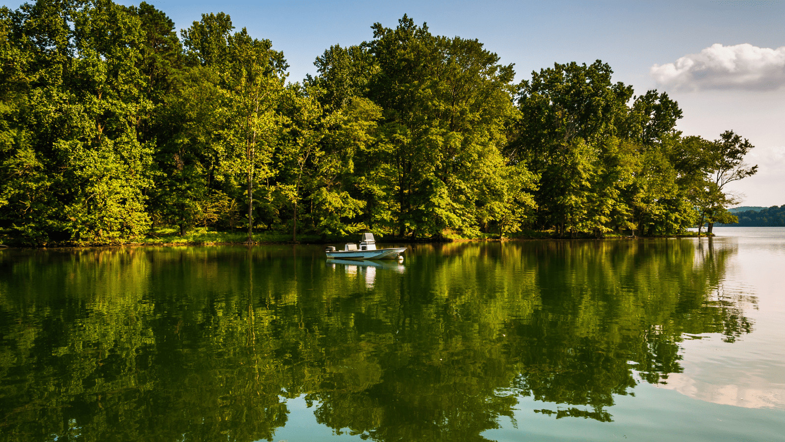 Discover the 15 Most Beautiful Lakes in Maryland 8 Loch Raven Reservoir DepositPhotos