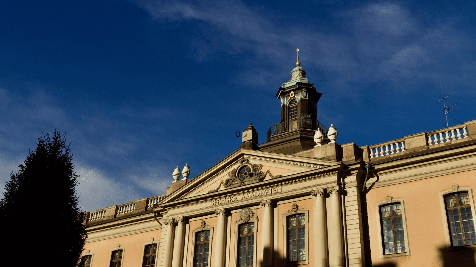 Stockholm: A Handbook to the Best Experiences 9 Nobel Prize Museum