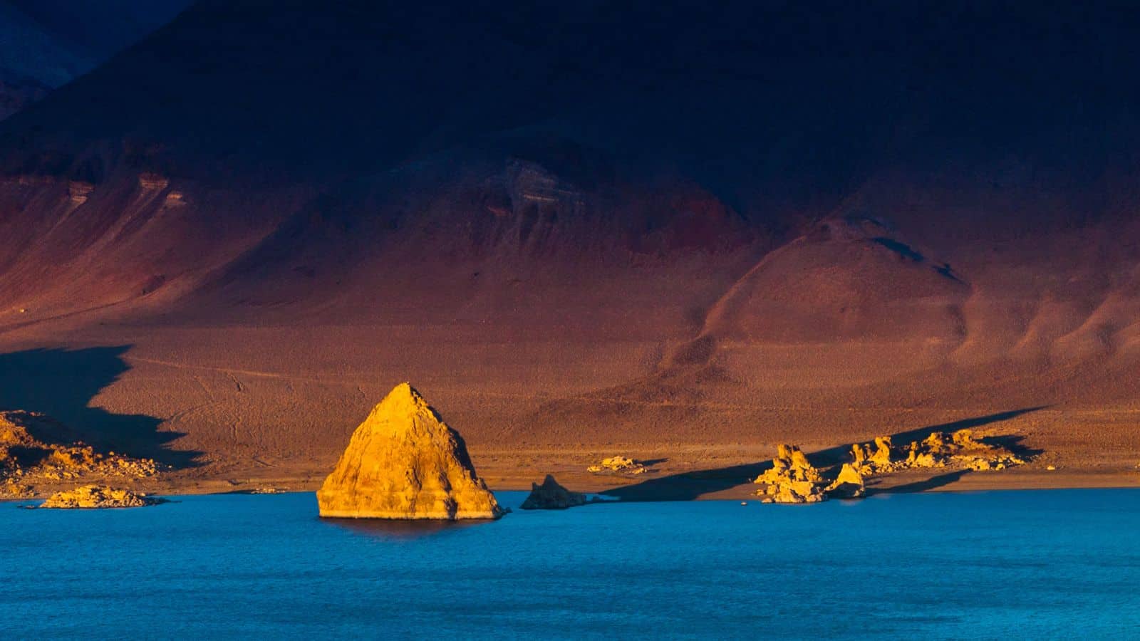 Pyramid Lake 1