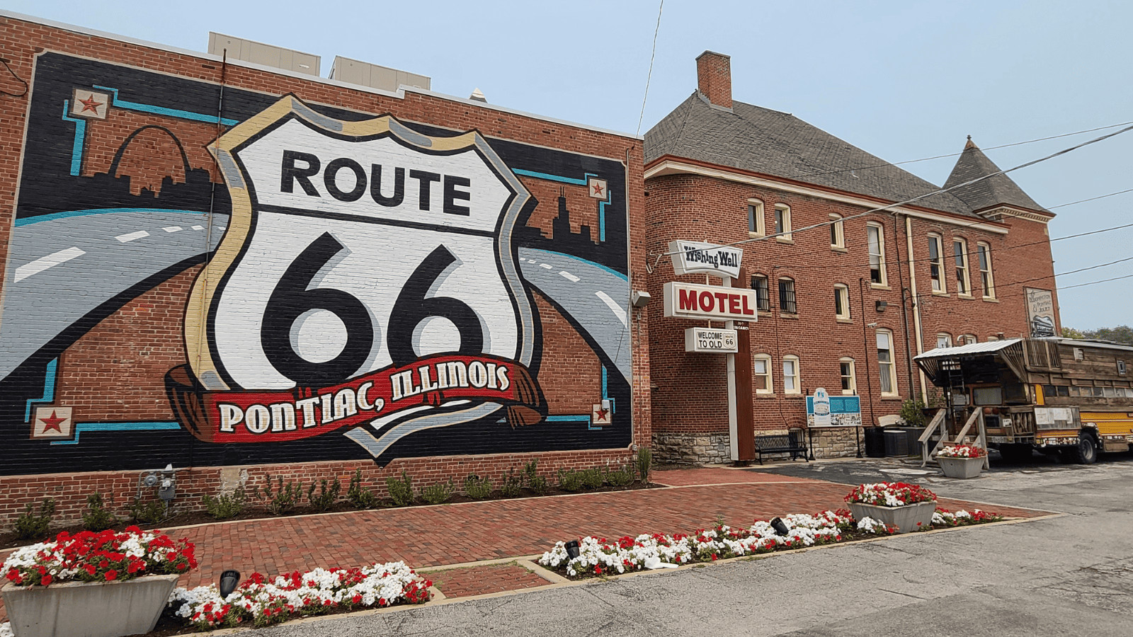 On The Road to Likes: The Most Instagrammable Spots on Route 66 in Illinois