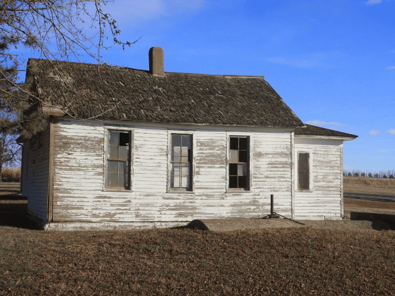 It Felt Like Walking Through a Movie Set: Exploring 12 Ghost Towns in Iowa 1 Abandoned house