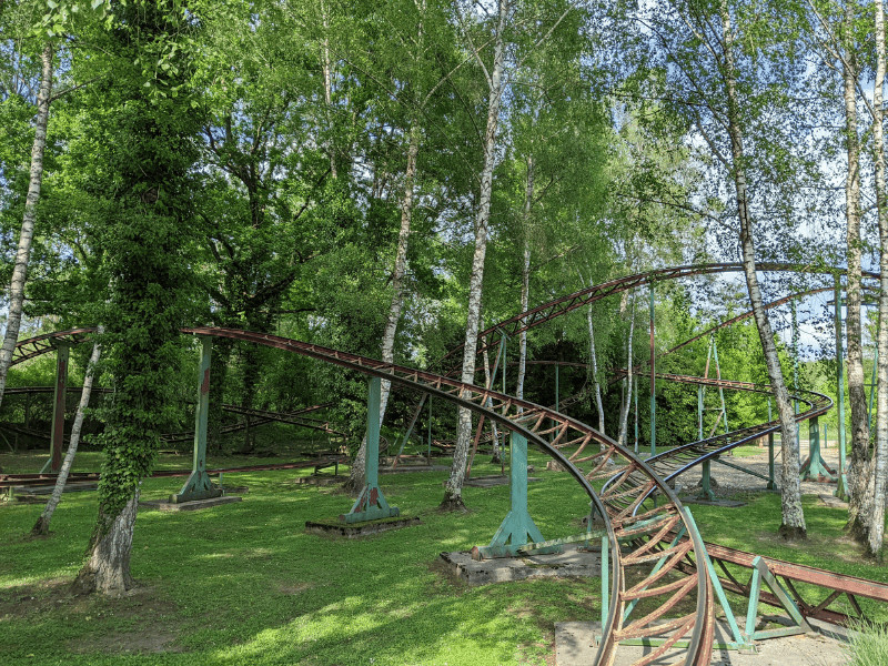 Eerie and Beautiful: Exploring 12 Abandoned Places in San Francisco 3 Abandoned amusement park