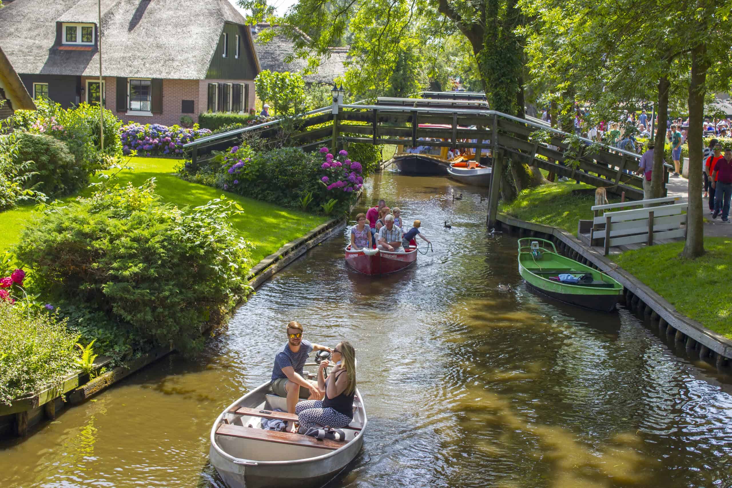 12 European Villages That Are Ridiculously Pretty and Underrated 10 Giethoorn, Netherlands