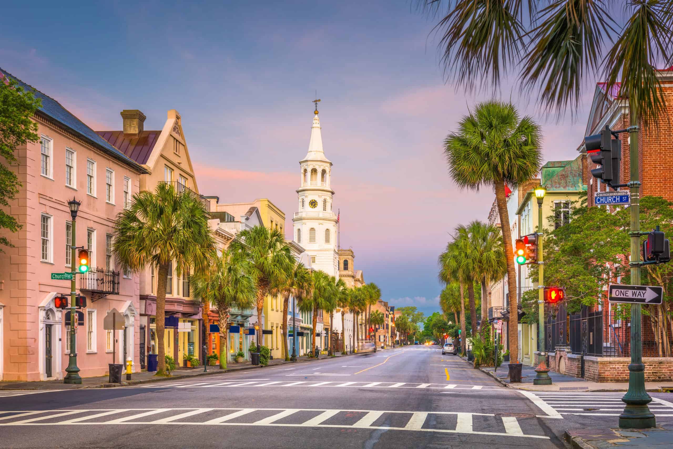 From Boutiques to Malls: 10 U.S. Cities Perfect for Shopping Lovers 2 Charleston, South Carolina