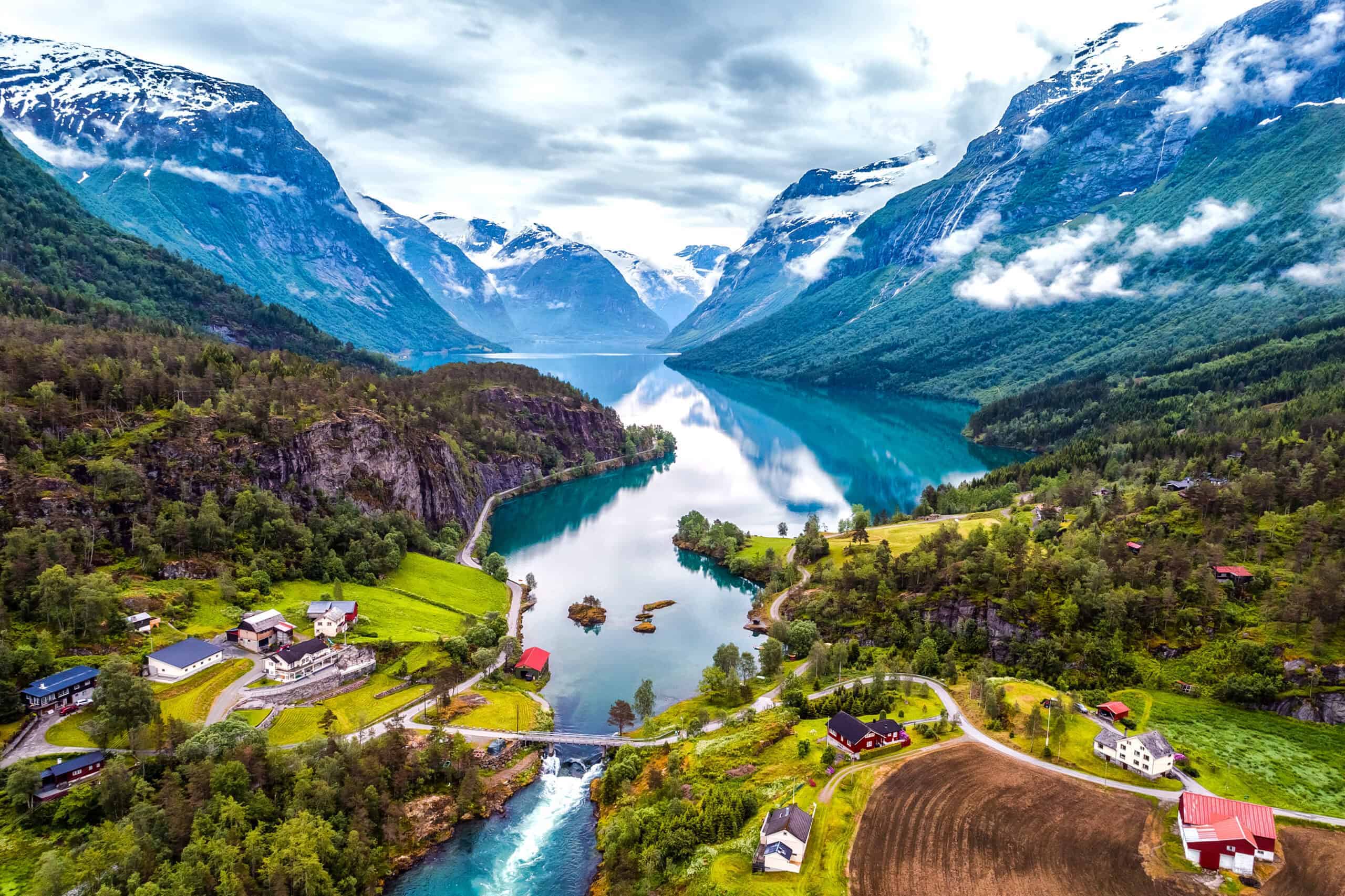 20 Bucket List Experiences Around the World You Can’t Miss 20 Exploring the Fjords of Norway