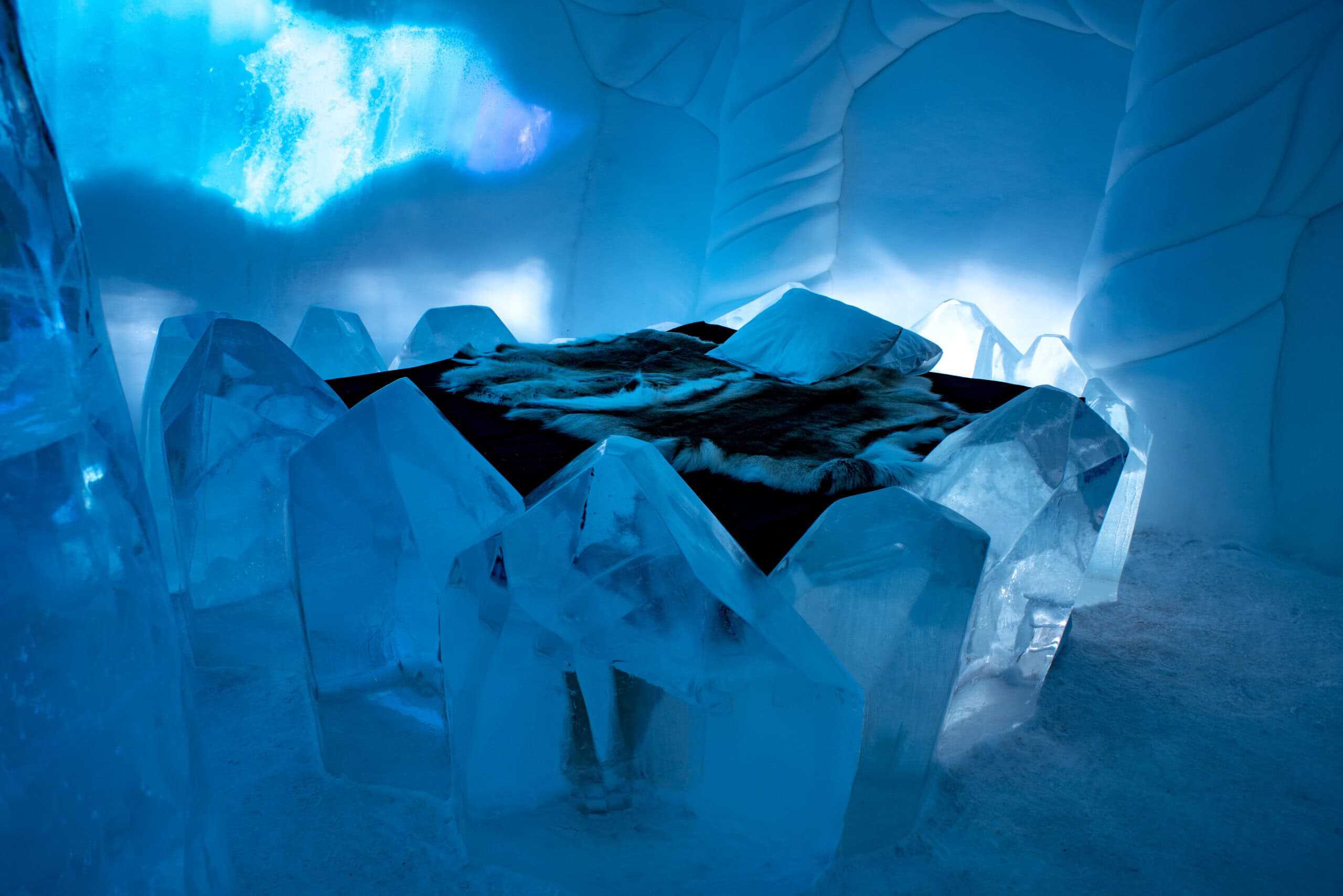 12 Most Extravagant Hotels Around the World You Won’t Believe 3 Icehotel, Sweden