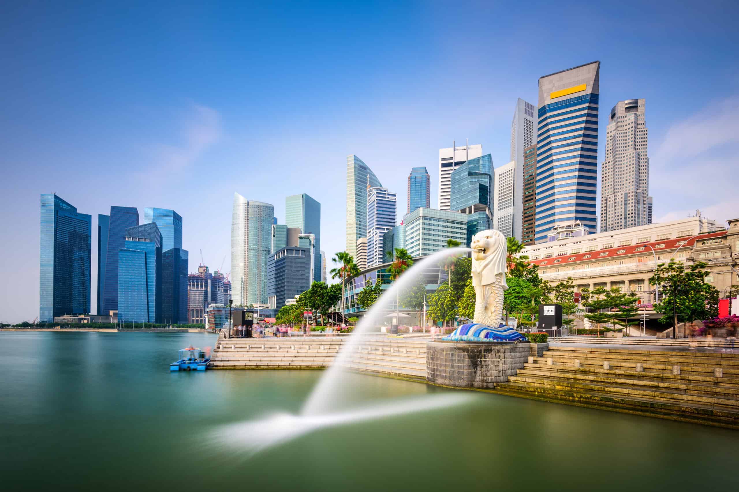 20 Best Places to Travel Solo and Why You’ll Love Them 17 Singapore