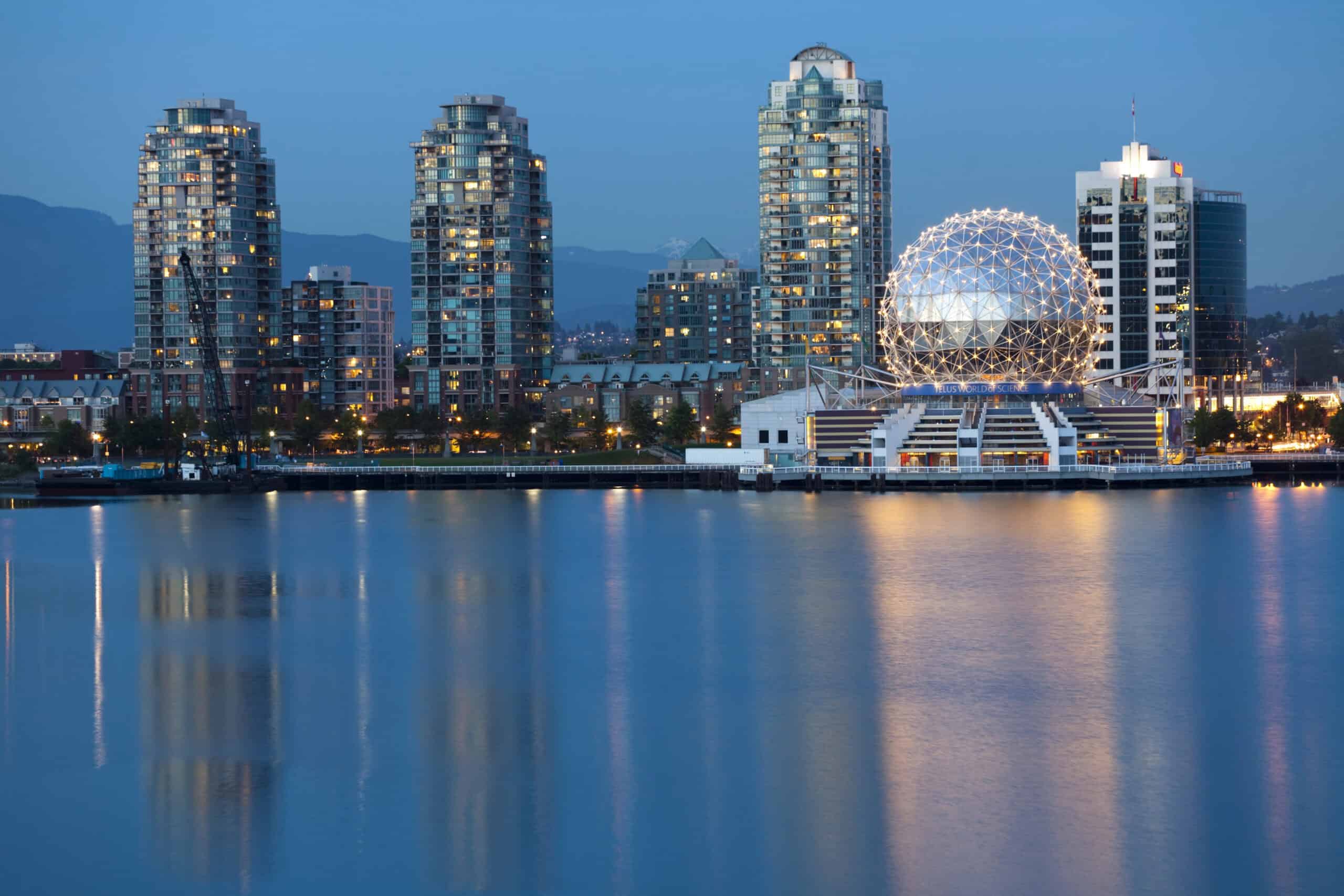 20 Best Places to Travel Solo and Why You’ll Love Them 10 Vancouver, Canada