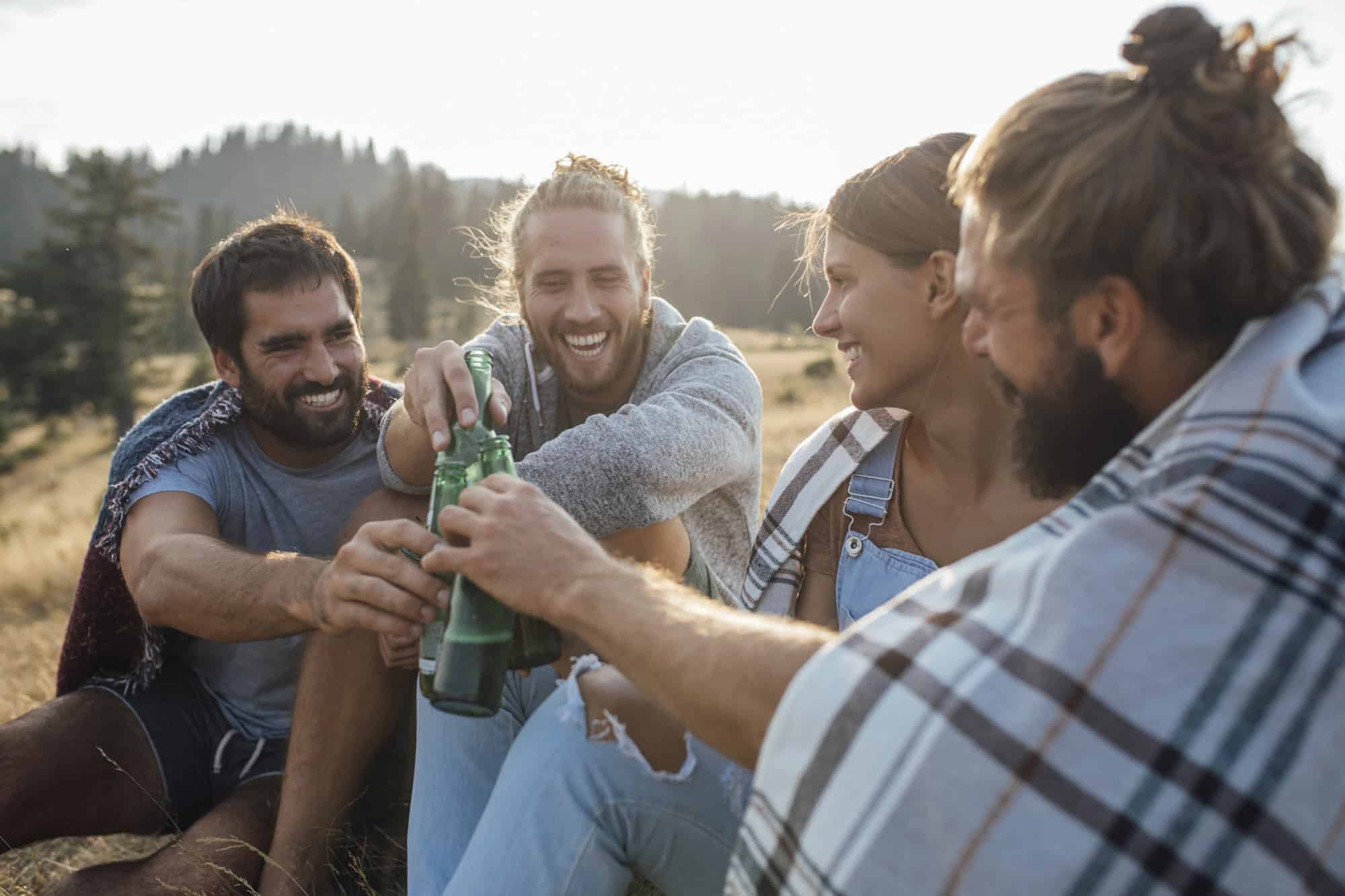 12 Cringeworthy Travel Habits That Make Everyone Secretly Hate You
