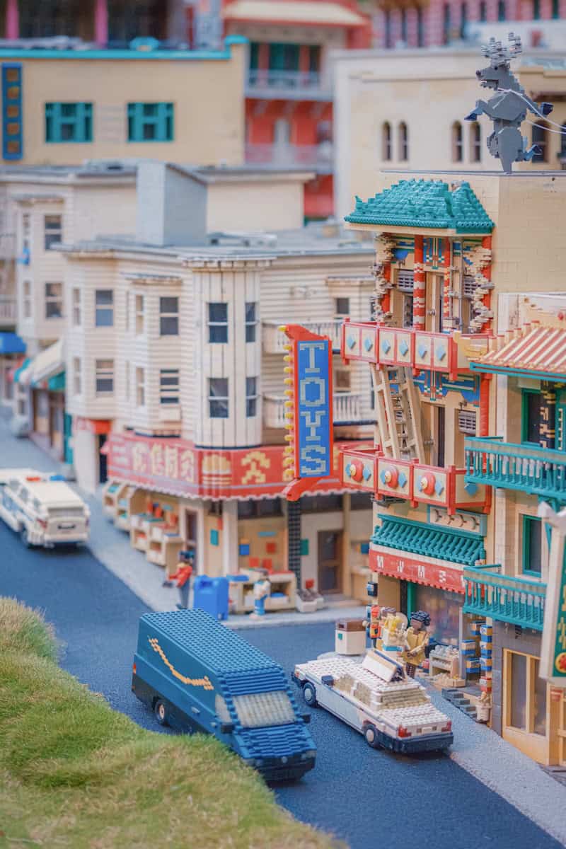 TripAdvisor's Theme Park Rankings Are So Bad They're Actually Hilarious 10 a model of a city with cars and buildings