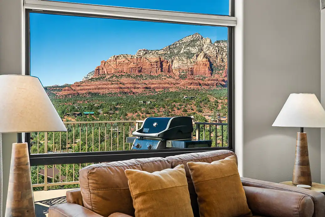 Charming Sedona Rentals That Make the Desert Look Even Better 1 prperty-images-7